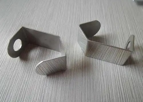 Gia công chi tiết dập, uốn theo yêu cầu Chi tiết dập, uốn theo yêu cầu