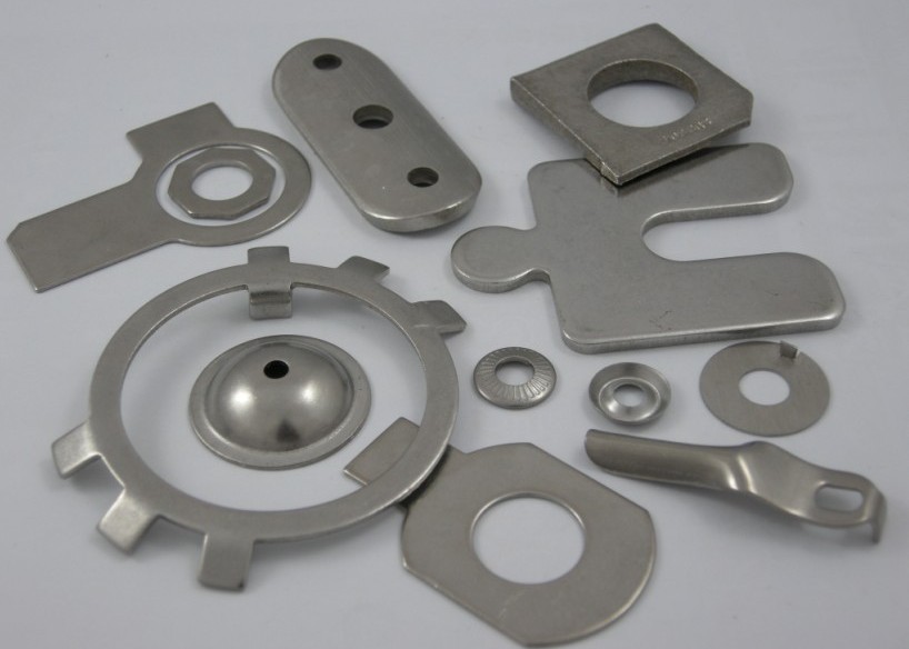 Dịch vụ gia công chấn U, máng xối inox chuyên nghiệp Gia công chấn U, máng xối inox
